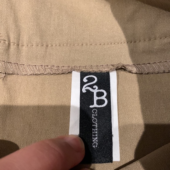 NWT Khaki Skirt-size large - Picture 4 of 6